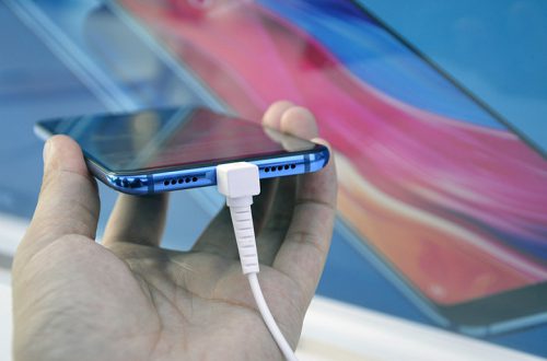 Если Apple сама не оснастит iPhone портами USB-C, то ее заставят это сделать