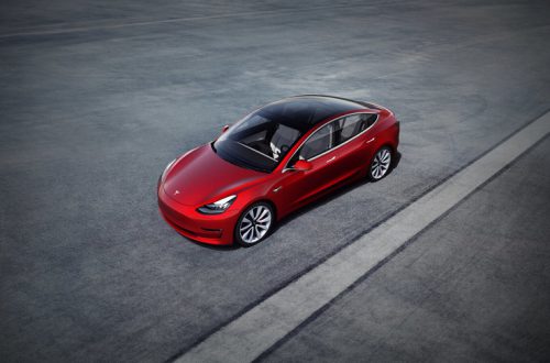 В авариях с участием электромобилей Tesla в 2019 году погибло рекордное количество человек