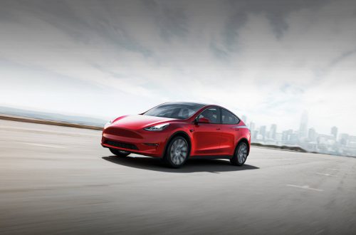 Tesla выпустила долгожданный кроссовер Model Y раньше времени. Пошли первые обзоры
