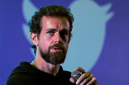 Создатель Twitter выделяет 1 млрд долларов на борьбу с COVID-19